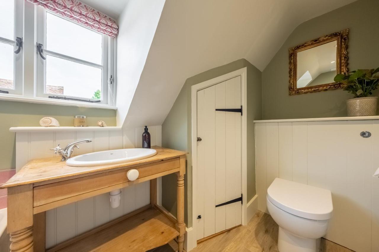 Heavenly 16Th Century Cottage In Pretty Rural Village - Swan'S Nest Boxford  Exterior foto